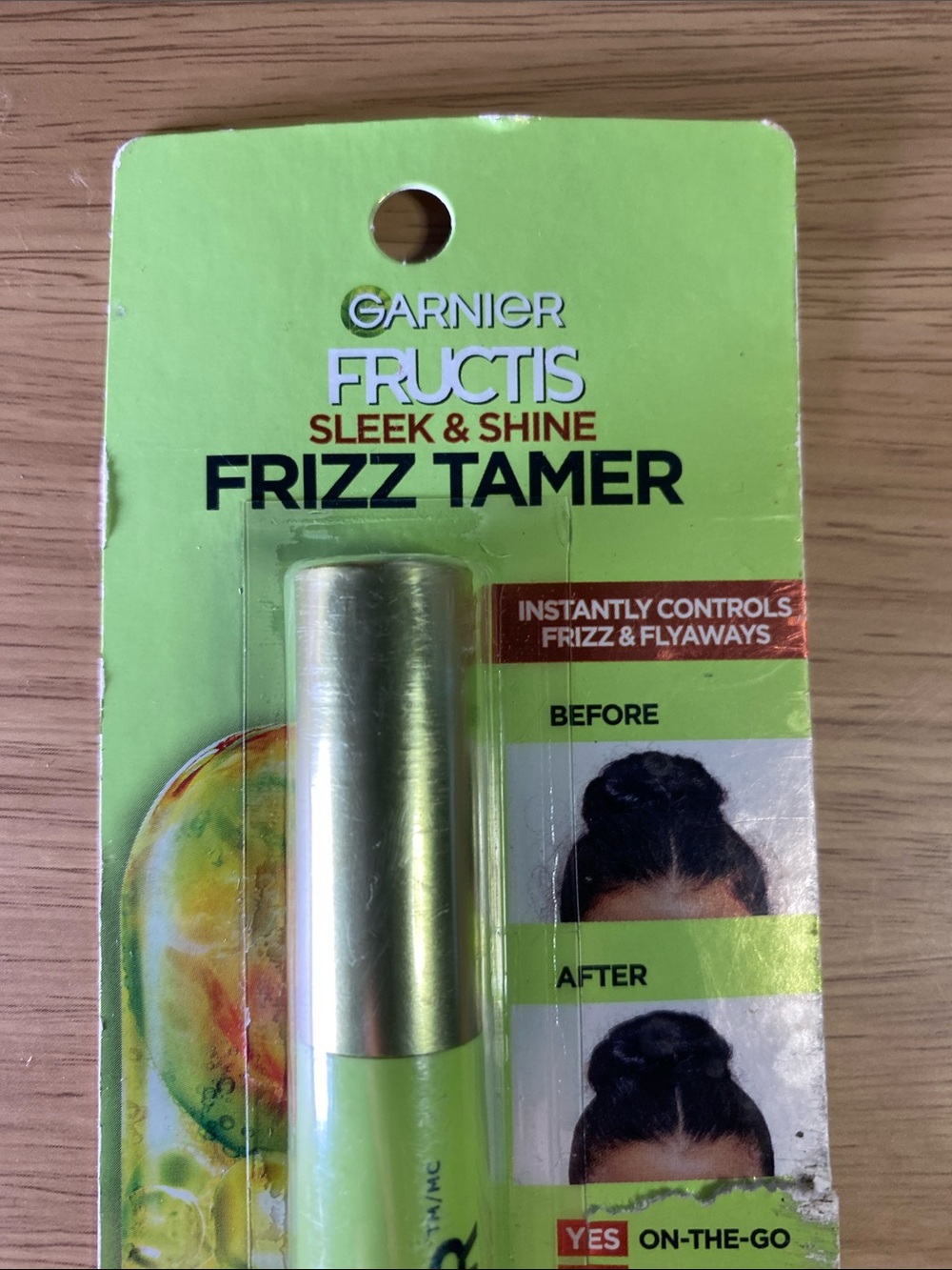 Garnier Fructis Sleek & Shine Frizz Tamer - Lime Green and Gold - Picture 2 of 4
